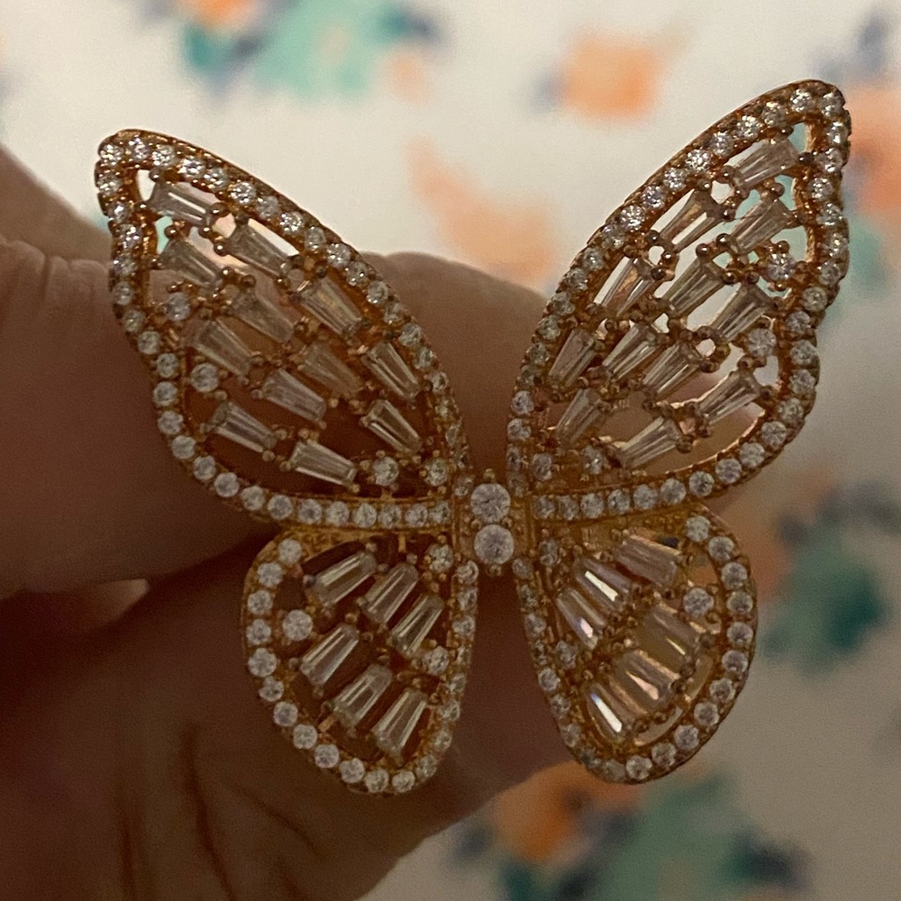 NWOT butterfly ring